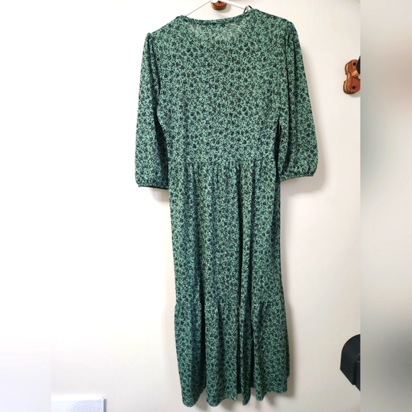 Floral Maxi Dress - Picture 2 of 3